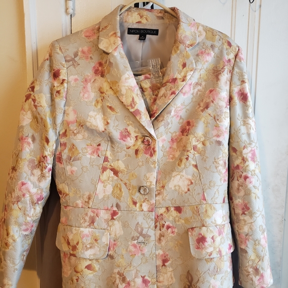 Suit - Picture 1 of 1